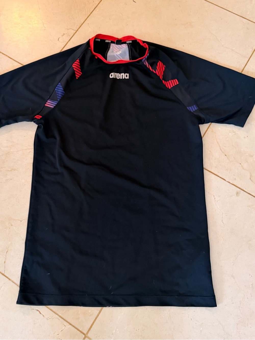 Arena Men’s Black Short-Sleeve Swim Rash Guard with Red & Purple Accents